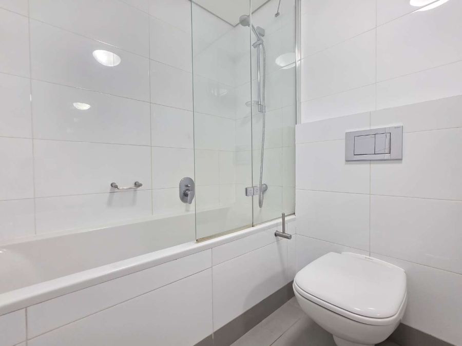 To Let 2 Bedroom Property for Rent in Vredehoek Western Cape